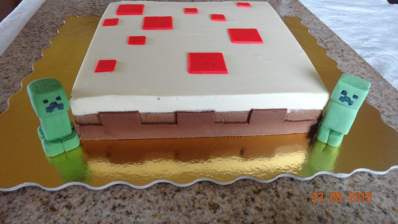 Tort minecraft trio chocolate