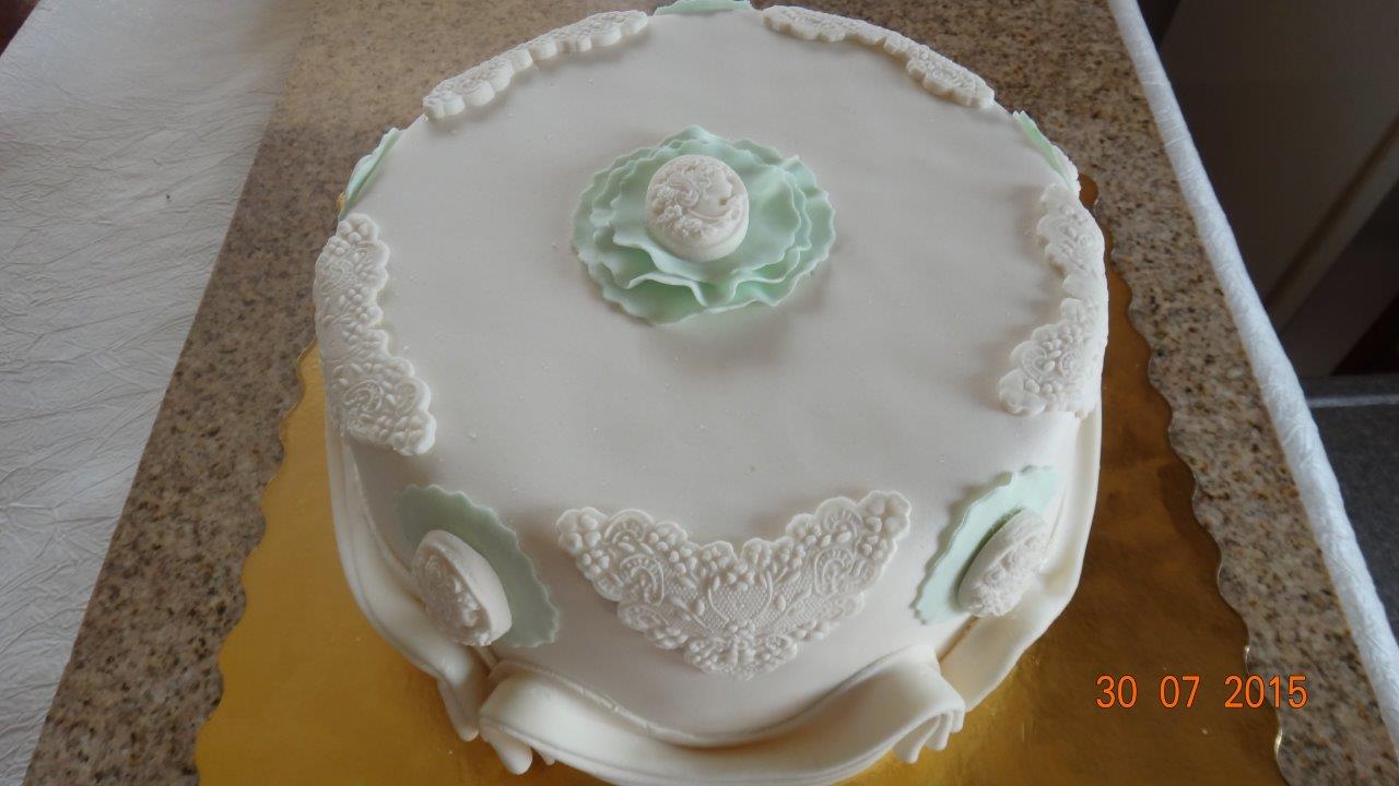 Tort special camee